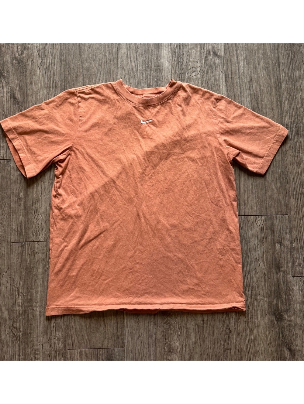 Nike Loose Fit Mini Swoosh Tee — Size S